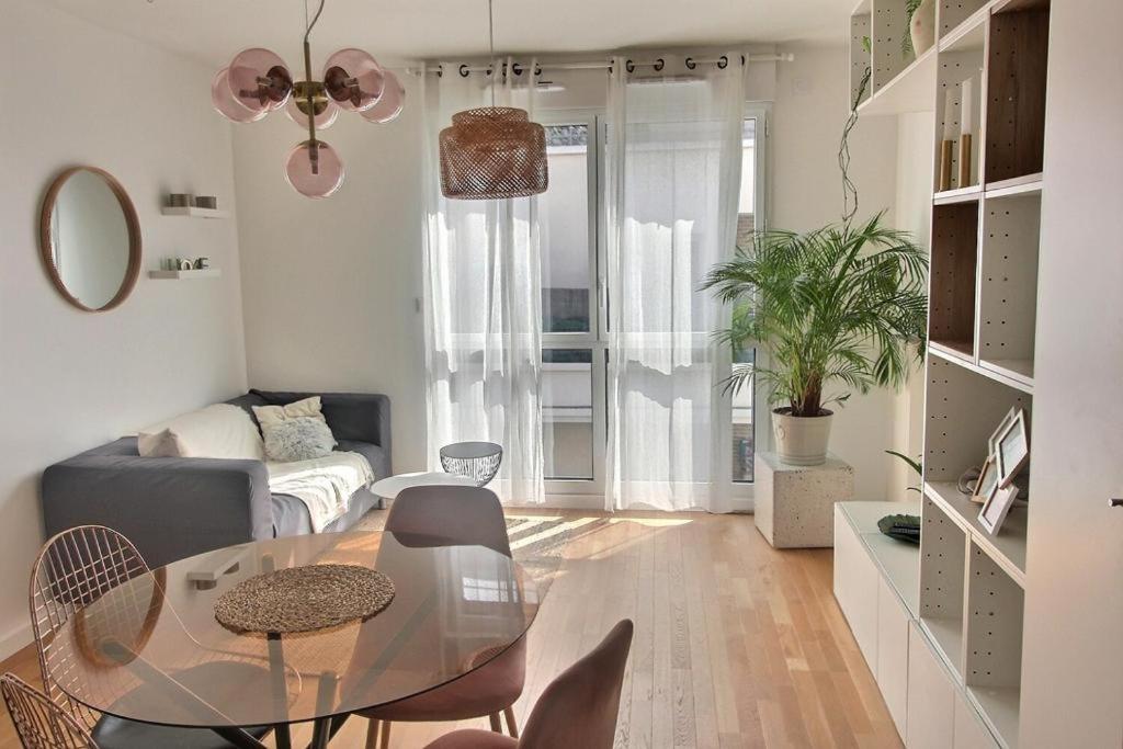 Le Toit Du Montvalerien Suresnes Apartman Kültér fotó