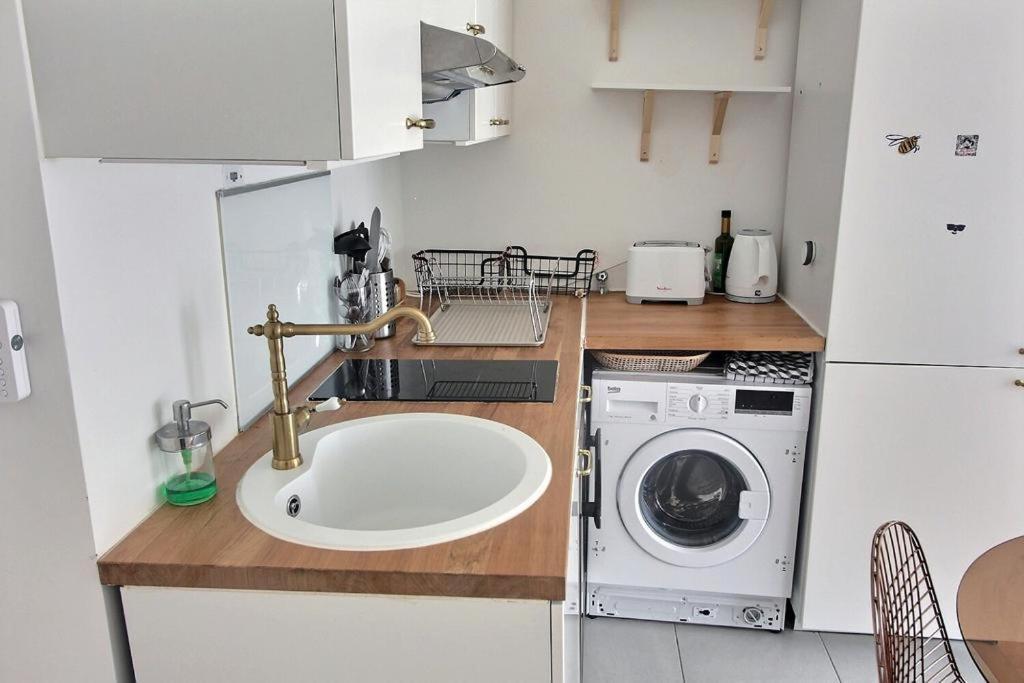 Le Toit Du Montvalerien Suresnes Apartman Kültér fotó